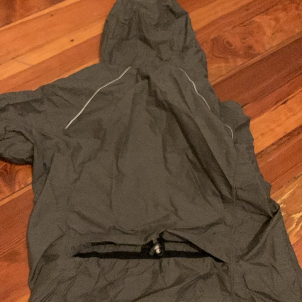 Women’s L.L. Bean Lightweight Windbreaker Medium - Picture 5 of 5